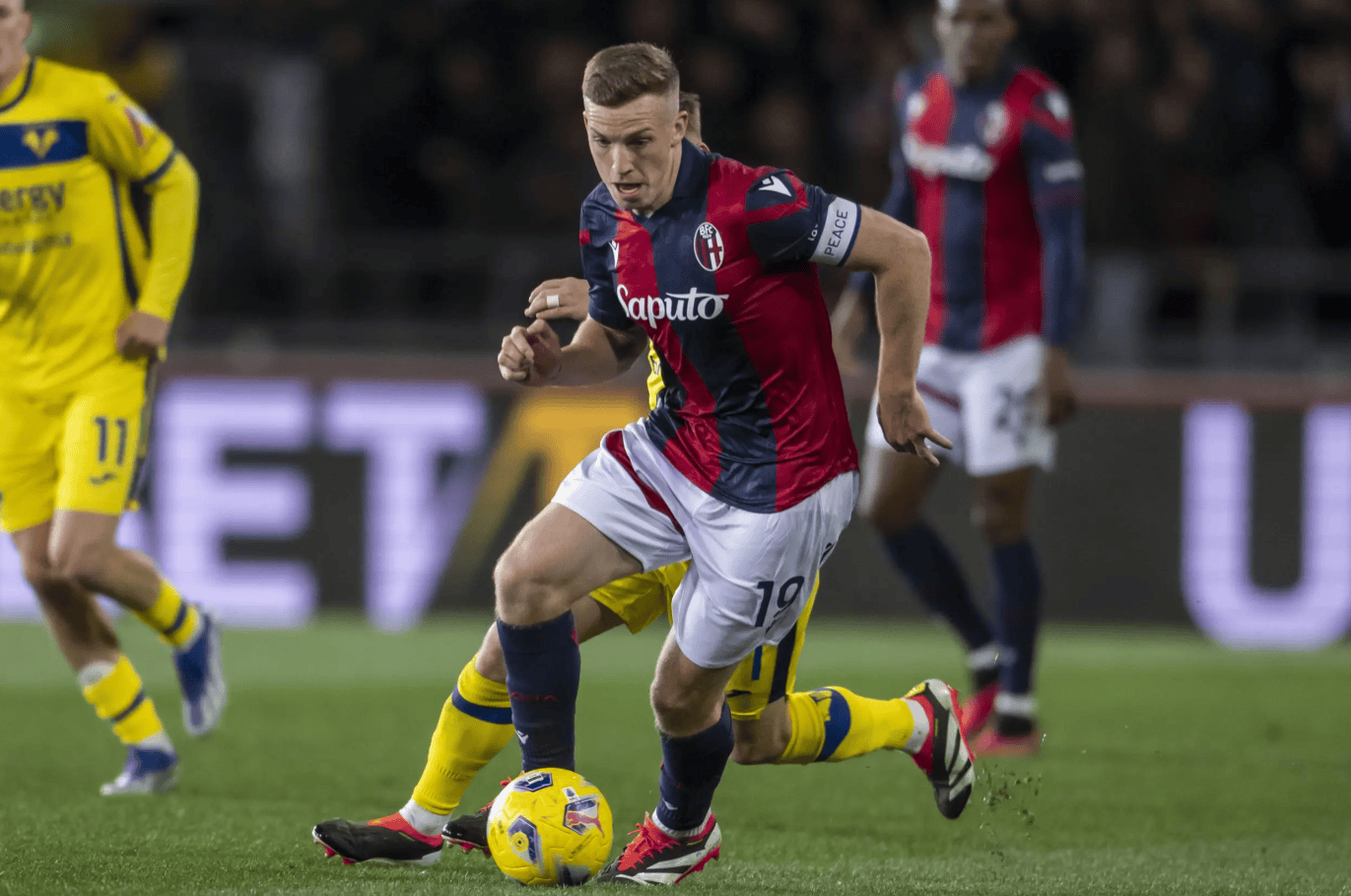 爱游戏ayx免费试玩 -关于今夜意大利杯传出新动向；曼联状态回暖；管理层表态：震撼外界；团队化学反应显著的信息