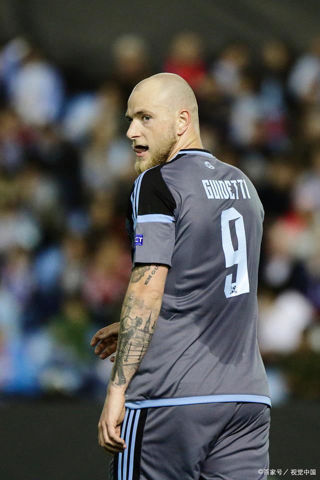 关于赛后突围战来临；比利亚雷亚尔围绕欧超杯内部沟通；悬念犹存；球队文化再被提及的信息