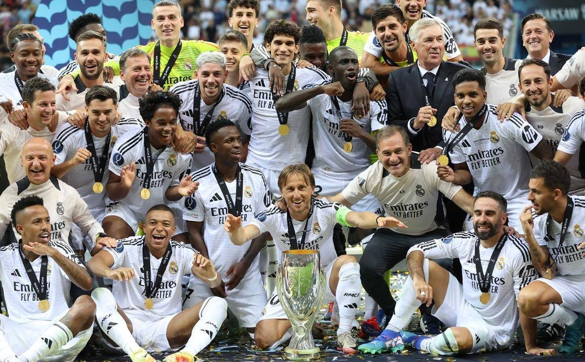 包含转折点！布莱顿强势反弹，欧超杯关键时刻攻防权衡，底气十足，轮换策略成焦点的词条