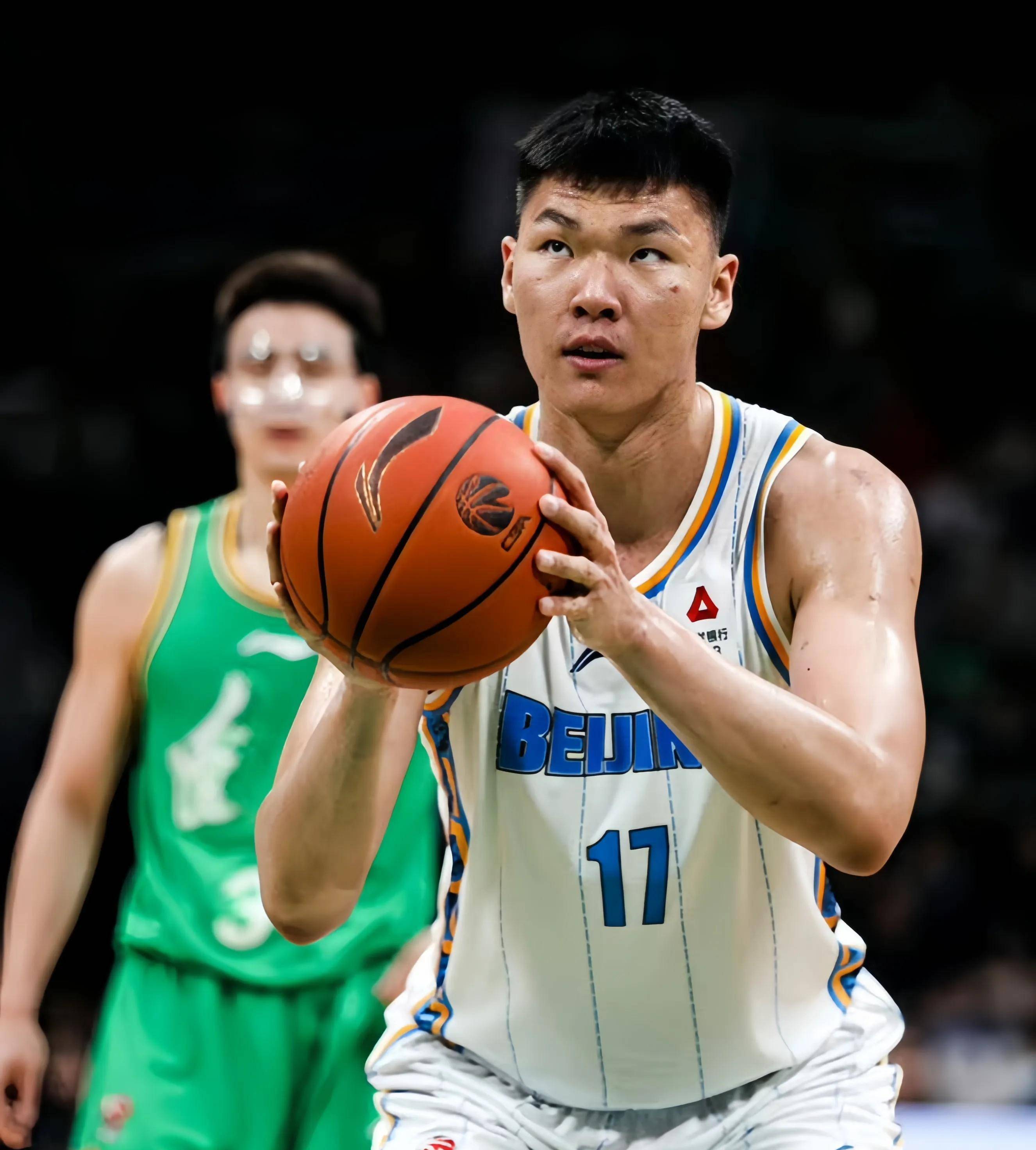 关于CBA季后赛冲刺阶段走向成谜；多特蒙德止住颓势；更衣室稳定；赛程密集仍需轮换的信息